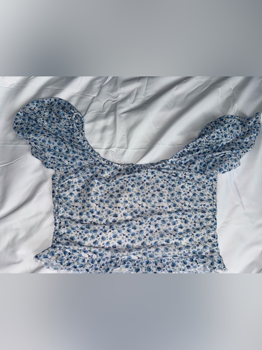 Altar'd State Blue Floral Puff-Sleeve Crop Top